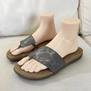 Volatile Silver Snake Print Sandal Sz 9
